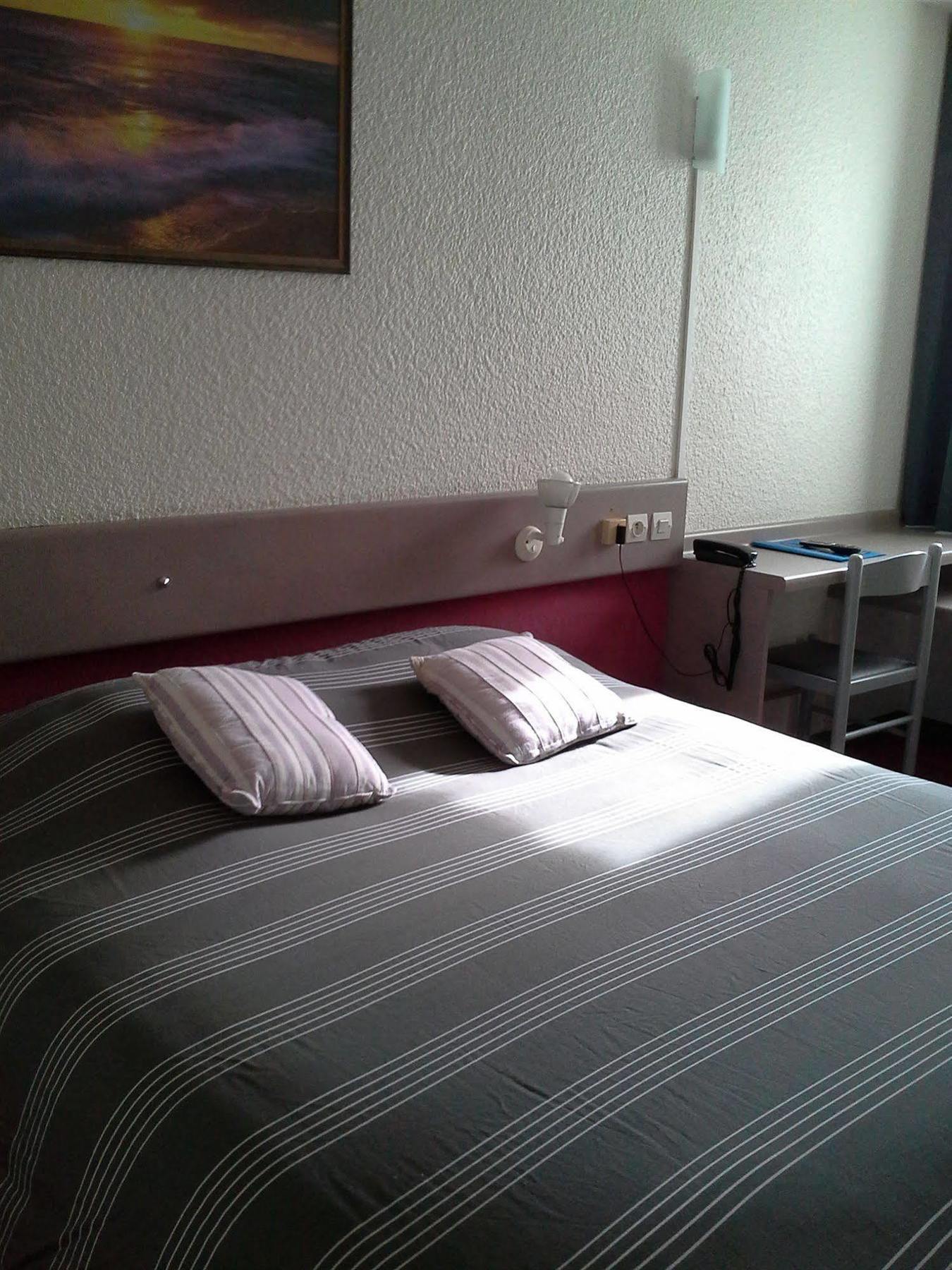 Contact Hotel Come Inn Poitiers Exterior foto
